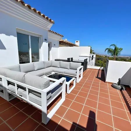 El Bosque De La Mairena Penthouse *